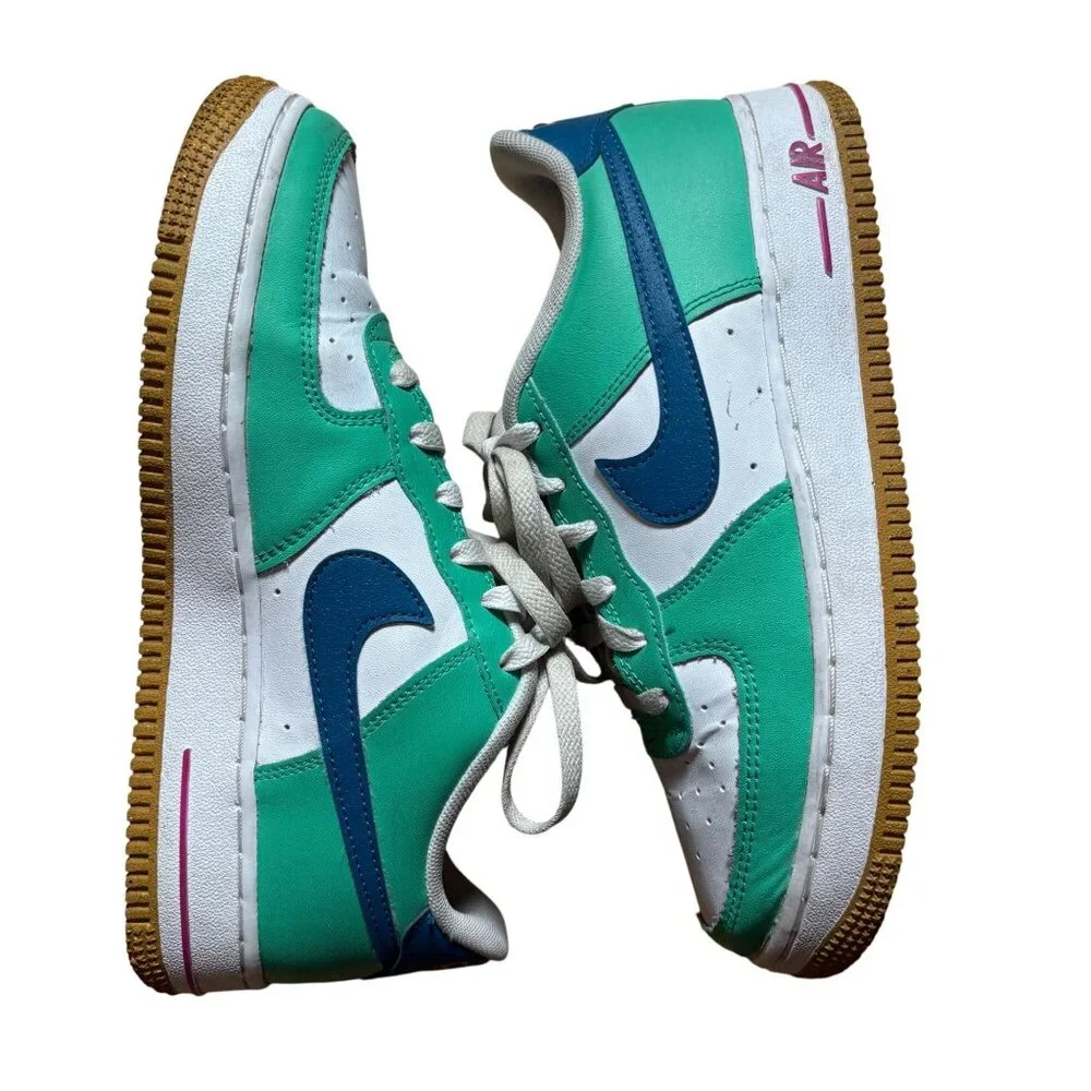 Nike Air Force 1 LV8 AP Kids Size 5.5Y in Spring Green/White/Green Abyss